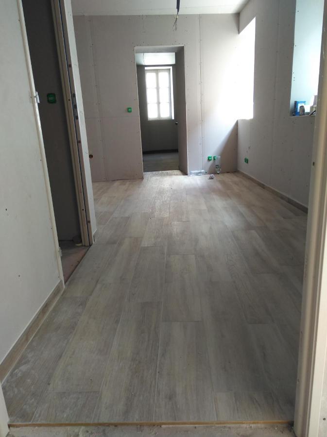 Appartement Spacieux Et Confortable La Roche-de-Glun Ngoại thất bức ảnh