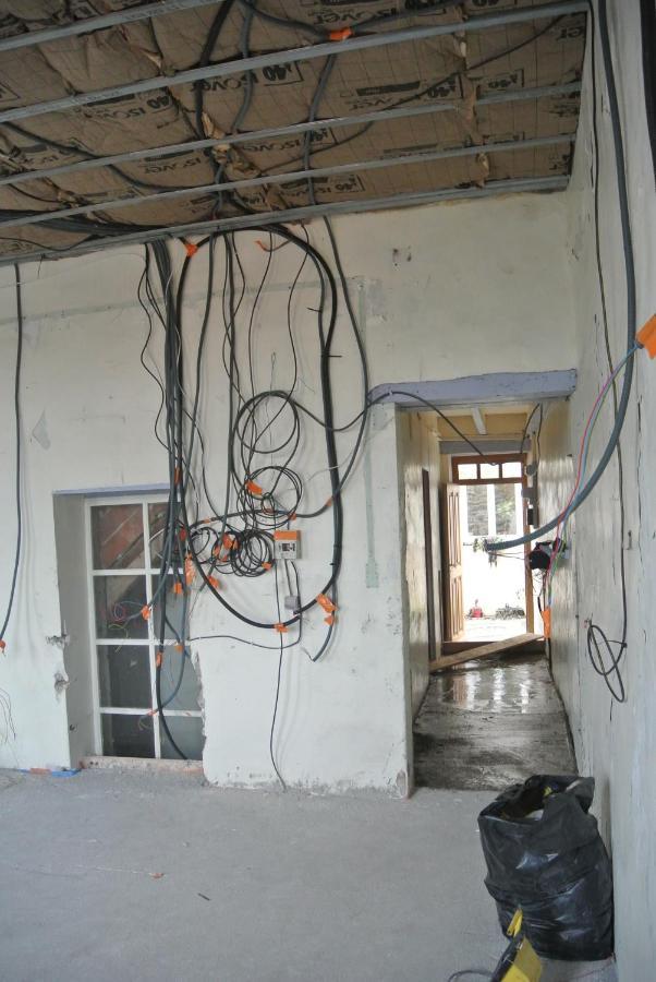Appartement Spacieux Et Confortable La Roche-de-Glun Ngoại thất bức ảnh